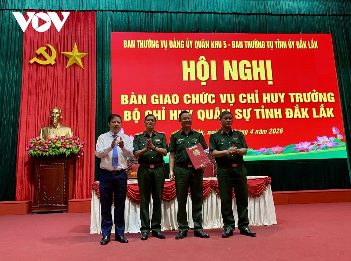 Thiếu tướng Niê Ta bàn giao chức vụ, minh chứng cho trách nhiệm và sự tin cậy