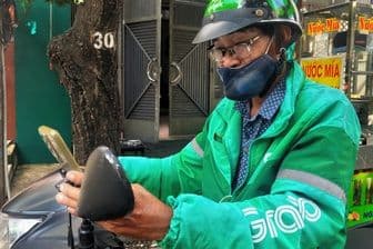 Tài xế công nghệ lo lắng về gánh nặng tài chính khi phải chuyển đổi sang xe điện