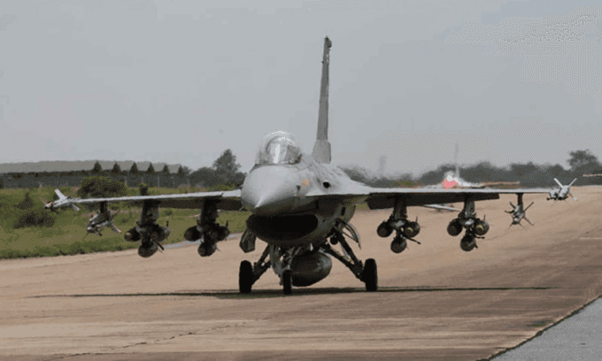 Tiêm kích F-16 của Thái Lan, biểu tượng cho sự leo thang quân sự trong xung đột biên giới Thái Lan - Campuchia.