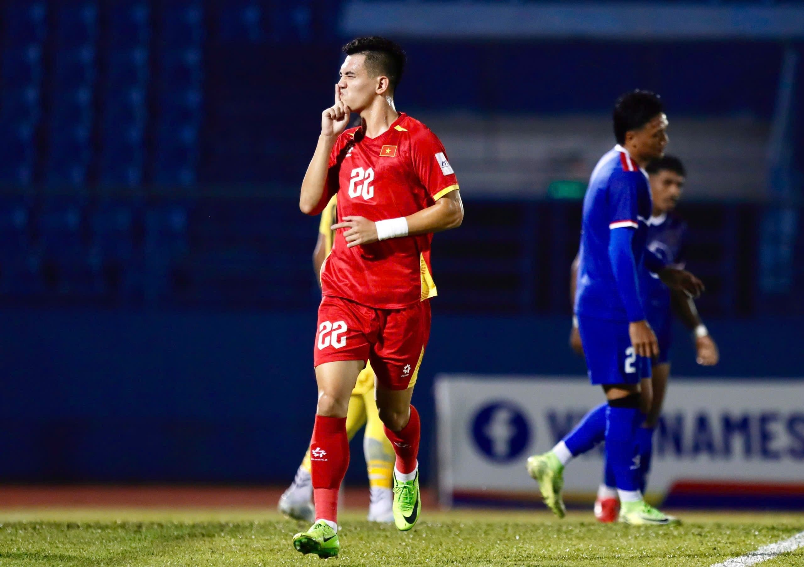 Tiến Linh ăn mừng bàn mở tỷ số sớm cho ĐT Việt Nam.