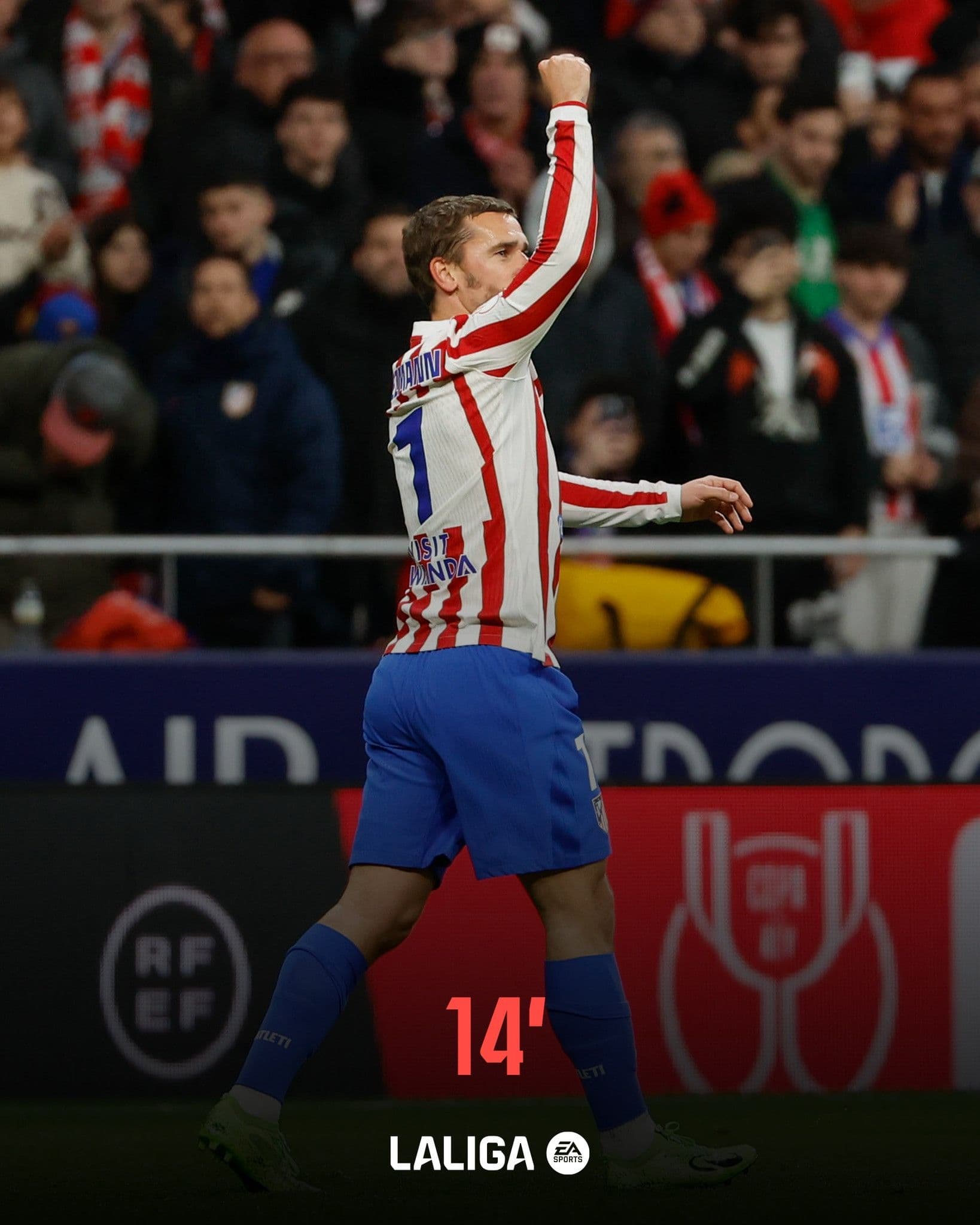 Tiền đạo Antoine Griezmann của Atletico Madrid ăn mừng bàn thắng vào lưới Barcelona, thể hiện sự hiệu quả trong chiến thuật của Simeone.