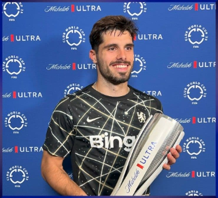 Tiền đạo Pedro Neto ghi bàn mở tỷ số trong chiến thắng của Chelsea