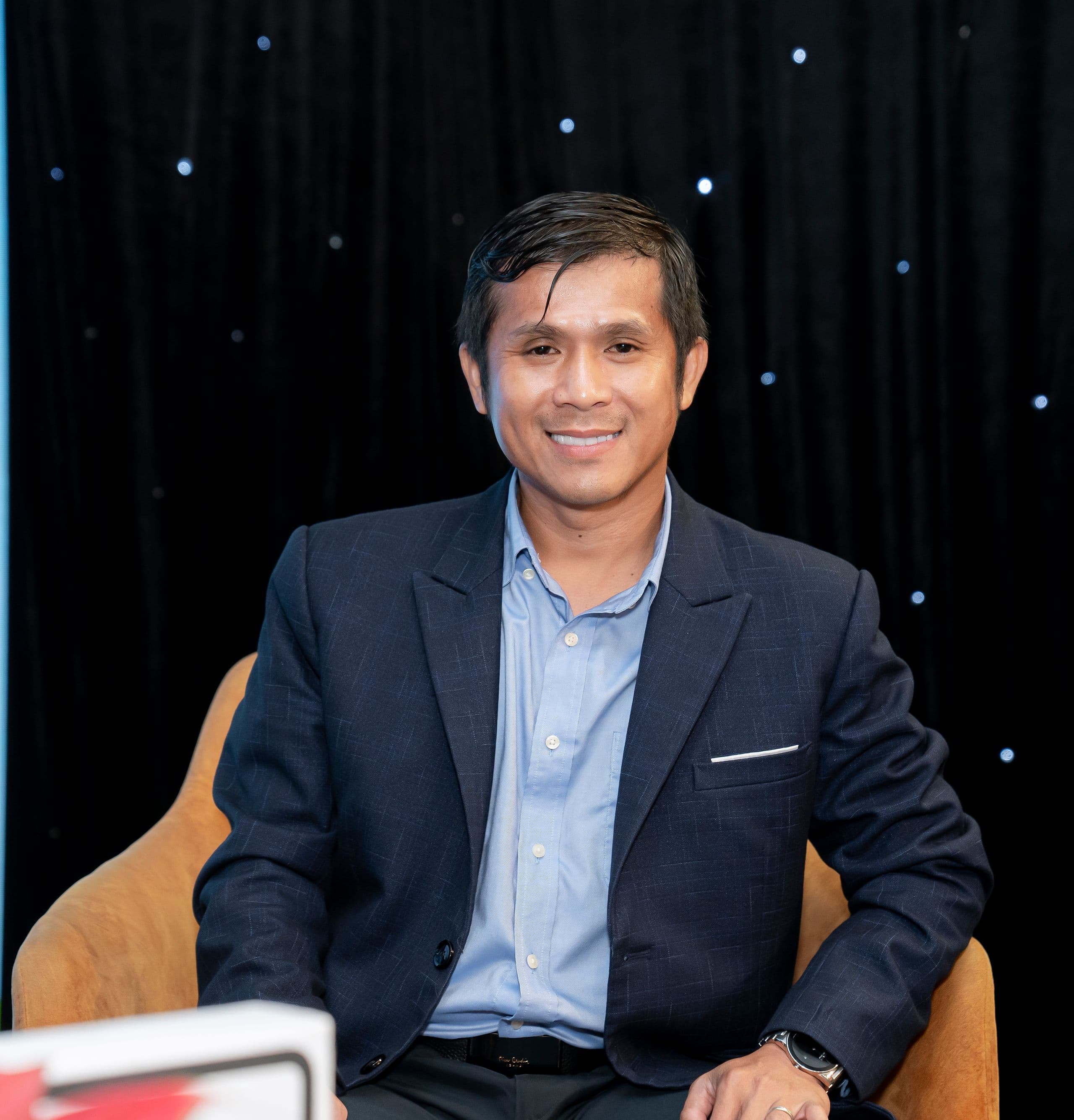 Tiến sĩ Lê Đình Phong, chuyên gia từ Đại học Hoa Sen, người cảnh báo về trách nhiệm và quyền riêng tư khi sử dụng Google Maps.