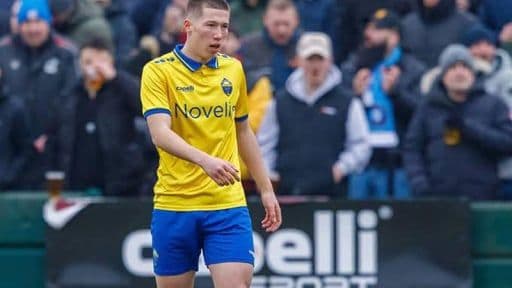 Tin tối (19/6): Tiền đạo Việt kiều cao 1m88 khoác áo ĐT Việt Nam?