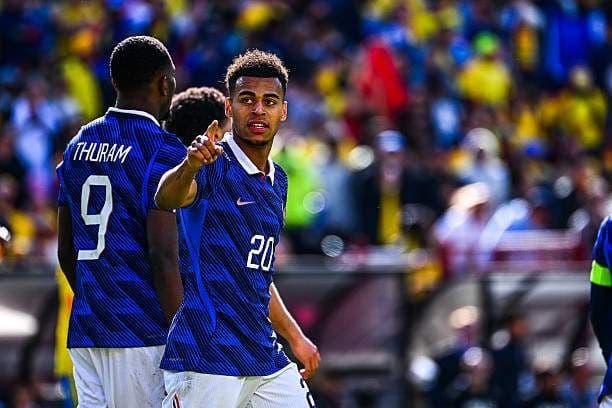 Tiền vệ Desire Doue của Pháp ăn mừng bàn thắng trong trận giao hữu với Colombia