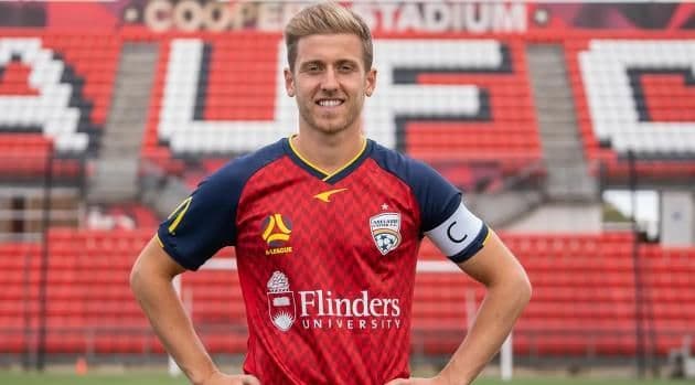 Tiền vệ Stefan Mauk trong màu áo Adelaide United, chuẩn bị chuyển đến CLB Công an Hà Nội.