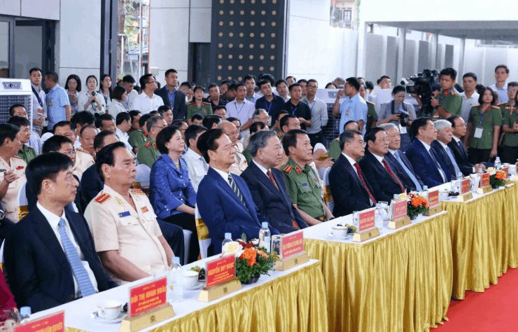 Tổng Bí thư Tô Lâm và các đại biểu cấp cao tham dự Lễ khánh thành trụ sở Bộ Công an.