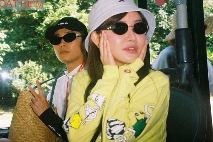 Tăng Duy Tân và Bích Phương tình cảm bên nhau trong chuyến nghỉ dưỡng, thể hiện mối quan hệ kín đáo nhưng chân thực