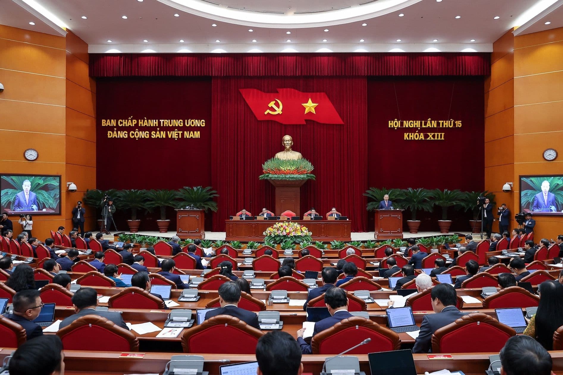 Toàn cảnh Đại hội đại biểu toàn quốc lần thứ XIV của Đảng Cộng sản Việt Nam, nơi bầu cử Ban Chấp hành Trung ương khóa mới.