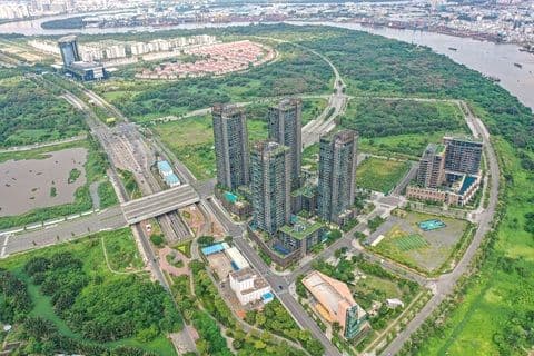 Toàn cảnh một khu đô thị hiện đại tại TPHCM, minh họa tầm nhìn xây dựng thành phố thông minh và phát triển hạ tầng.