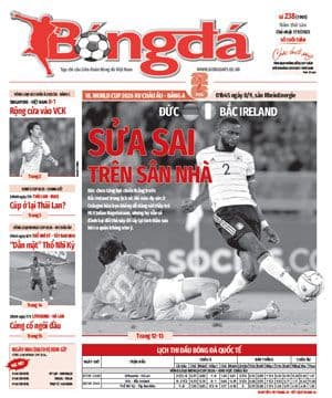 Trang bìa báo bóng đá, thể hiện tin tức và sự kiện trong thế giới bóng đá.