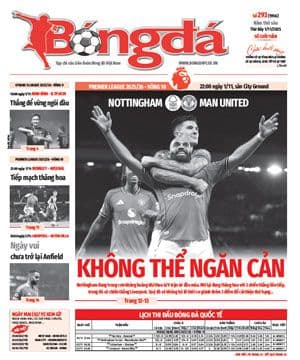 Trang bìa báo Bóng đá với tiêu đề trận đấu Nottingham Forest vs Manchester United tại City Ground