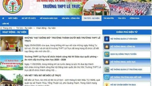 Trang web trường học với thông tin về vi phạm thi cử, tượng trưng cho sự xói mòn lòng tin công chúng vào đạo đức công vụ và tính liêm chính.