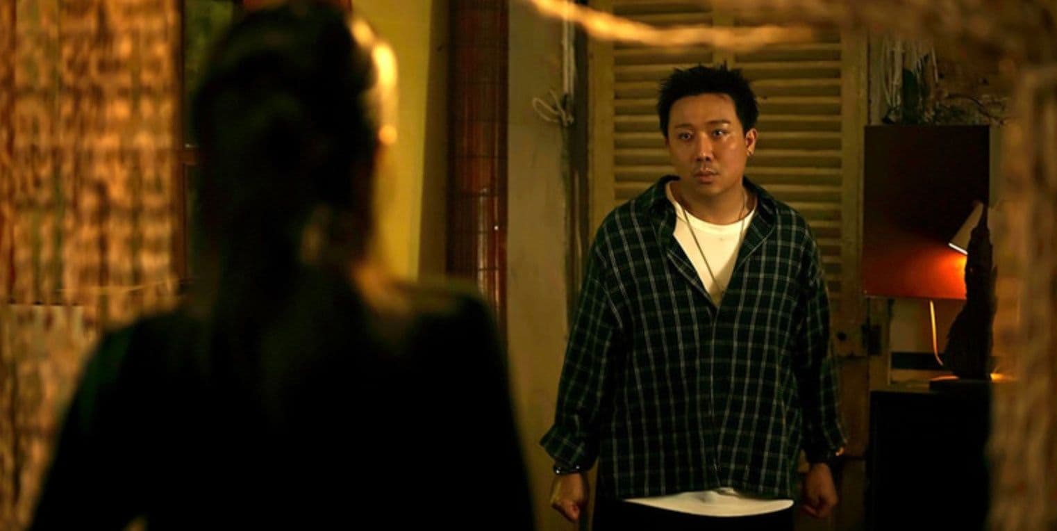 Trấn Thành trong một cảnh phim 'Thỏ ơi' thể hiện sự thử nghiệm mới mẻ