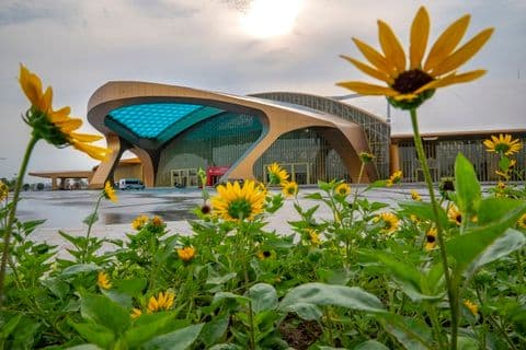 Trung tâm triển lãm hiện đại, biểu tượng cho tầm vóc mới của Đại Đô Thị Phương Nam.