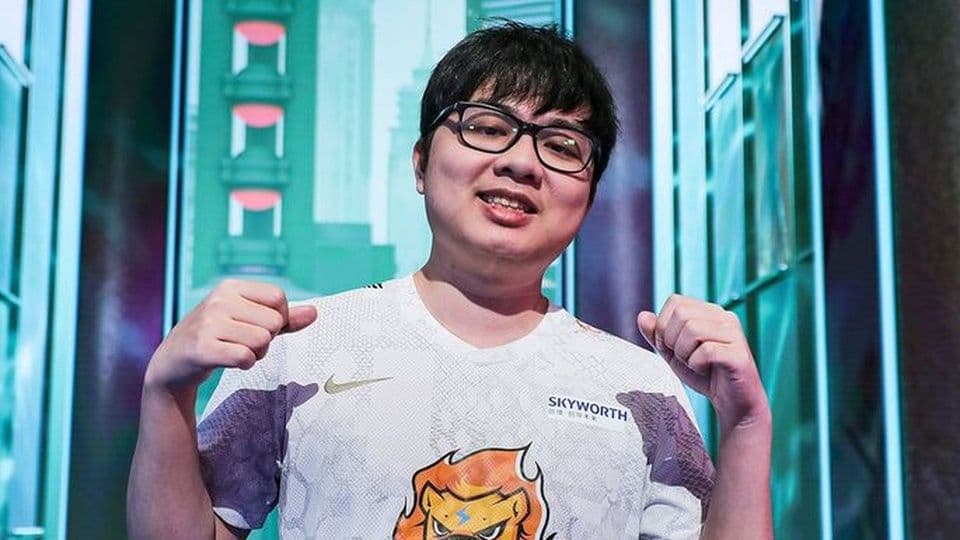 Tuyển thủ SofM, một trong những huyền thoại Việt Nam, đại diện cho tinh thần của kẻ thách thức tại CKTG.