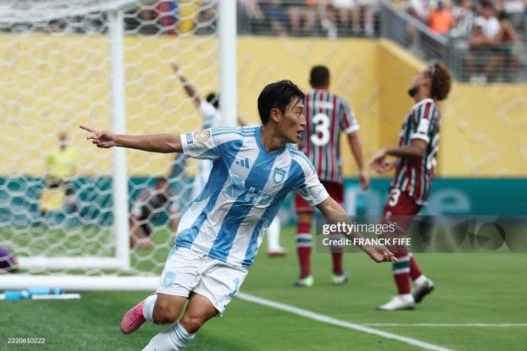 Ulsan HD thua đáng tiếc dù dẫn 2-1 sau hiệp đấu đầu tiên