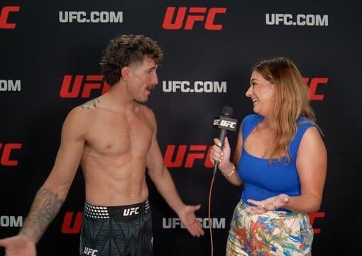 Võ sĩ hạng nhẹ Quillan Salkilld chia sẻ cảm xúc sau chiến thắng ấn tượng tại UFC 325.