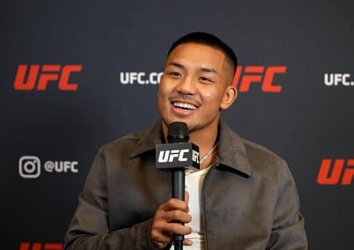 Võ sĩ Joshua Van trong buổi phỏng vấn, thể hiện sự tự tin và kỷ luật của một vận động viên MMA chuyên nghiệp.