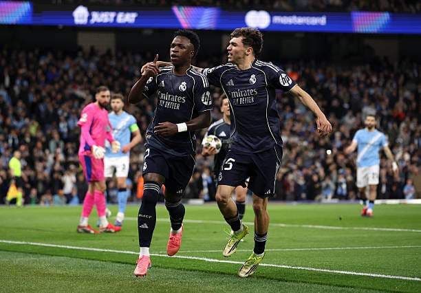 Vinicius Junior và đồng đội Real Madrid ăn mừng bàn thắng vào lưới Man City
