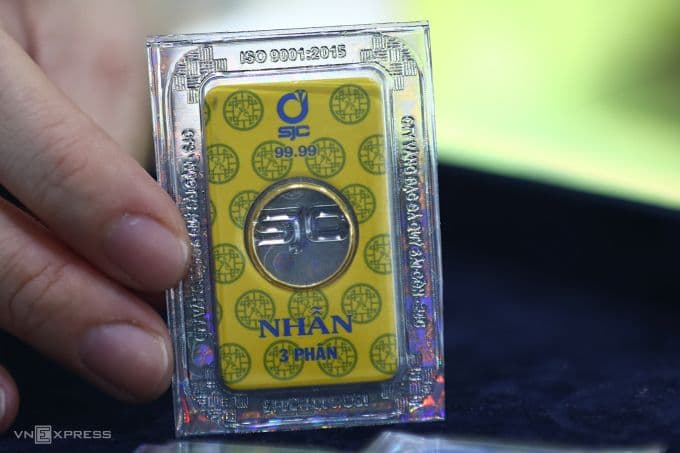 Vàng nhẫn SJC 999.9, một trong những loại vàng chịu biến động giá mạnh trên thị trường.