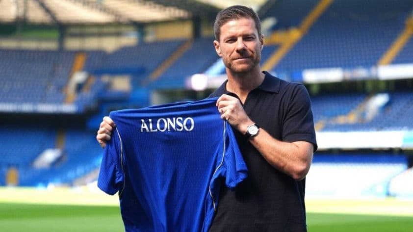 Xabi Alonso ra mắt Chelsea, đánh dấu kỷ nguyên mới của đội bóng.