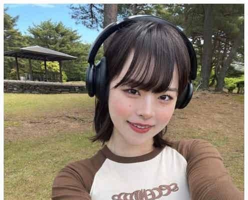 YouTuber Nanani với vẻ mặt nghiêm túc, đối mặt với tin đồn và áp lực dư luận.